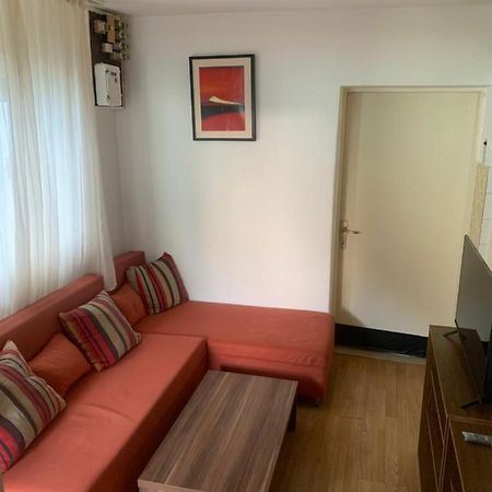 Cheerfull 2-Bedroom With Patio. Close To All Ameneties. Zagreb Exterior foto