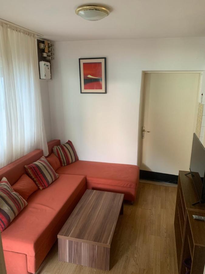 Cheerfull 2-Bedroom With Patio. Close To All Ameneties. Zagreb Exterior foto